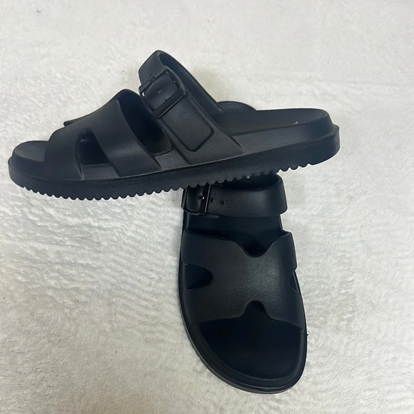 Wild Fable Black Minimalist Sandals New - Picture 8 of 8